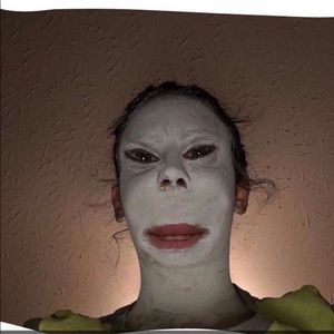 Meet your Posher, Amare